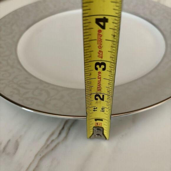 Mikasa Parchment Dinner Plate Set of 4 L3438 Fine Dining China - Picture 6 of 6